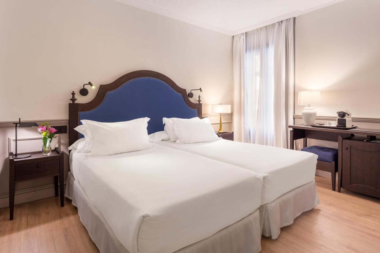 H10 Corregidor Boutique Hotel Sevilla Bagian luar foto