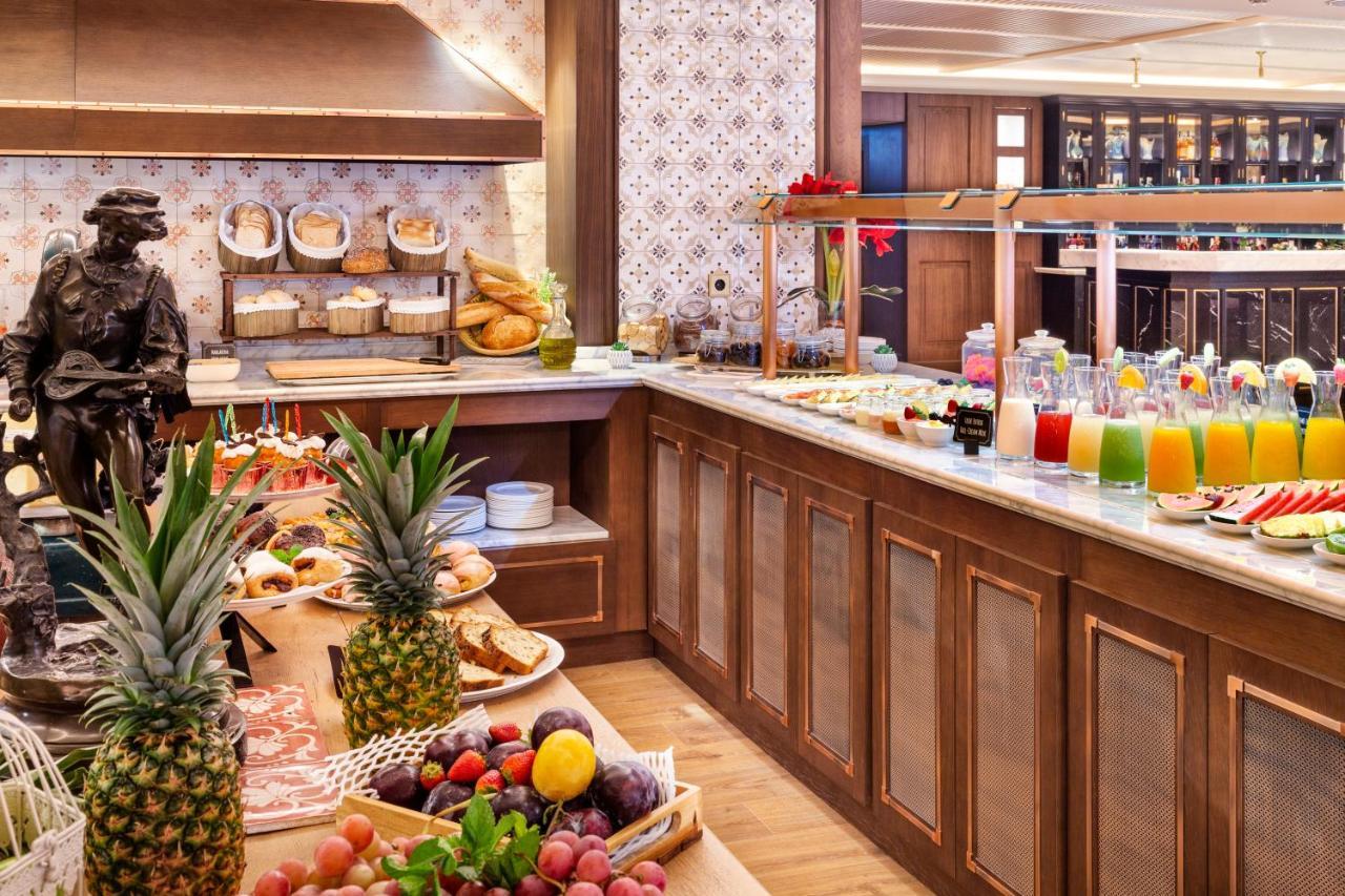 H10 Corregidor Boutique Hotel Sevilla Bagian luar foto